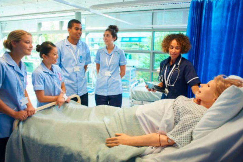 Curso de Auxiliar de Enfermagem do Trabalho Preços Picanço - Curso Complementar para Auxiliar de Enfermagem
